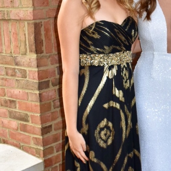 Betsy & Adam black and gold beaded strapless gown - Picture 4 of 8
